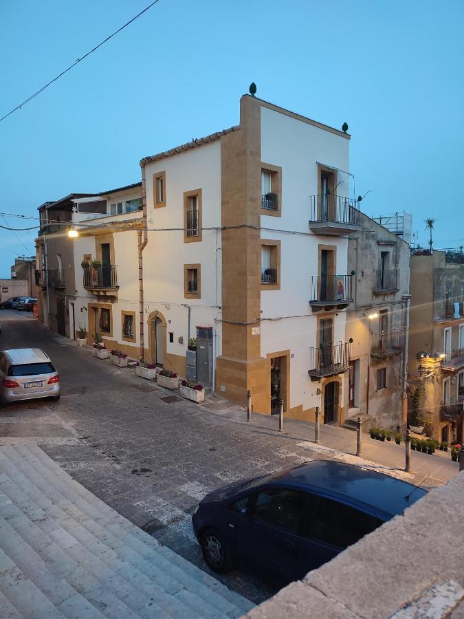 Appartamento La Matrice Caltagirone Buitenkant foto